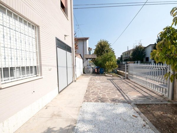 appartamento in vendita a Carpi in zona Budrione