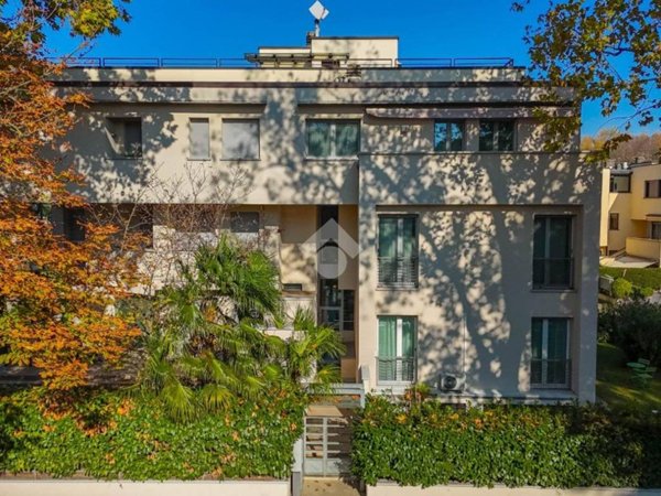 casa indipendente in vendita a Carpi