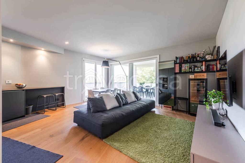 appartamento in vendita a Carpi in zona Centro Storico