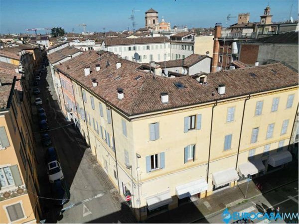 appartamento in vendita a Carpi in zona Centro Storico