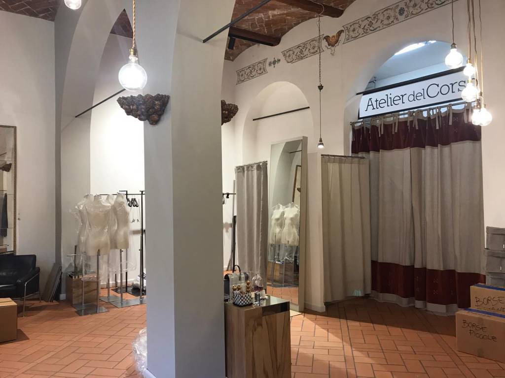 negozio in vendita a Carpi