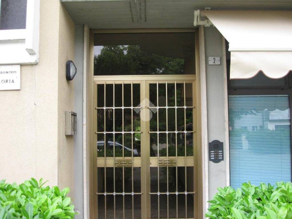 locale commerciale in vendita a Carpi in zona Cortile