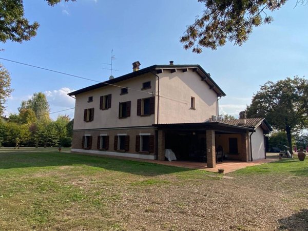 casa indipendente in vendita a Carpi in zona Quartirolo