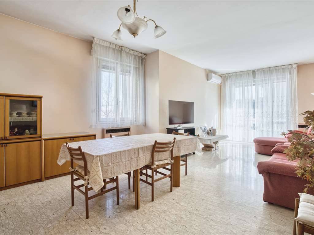 appartamento in vendita a Carpi in zona Quartirolo