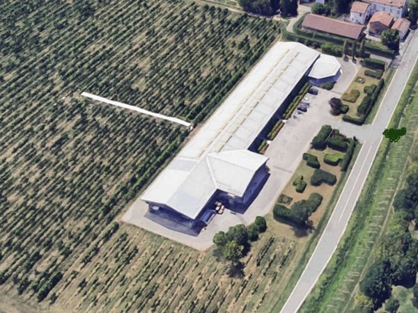 locale commerciale in vendita a Carpi