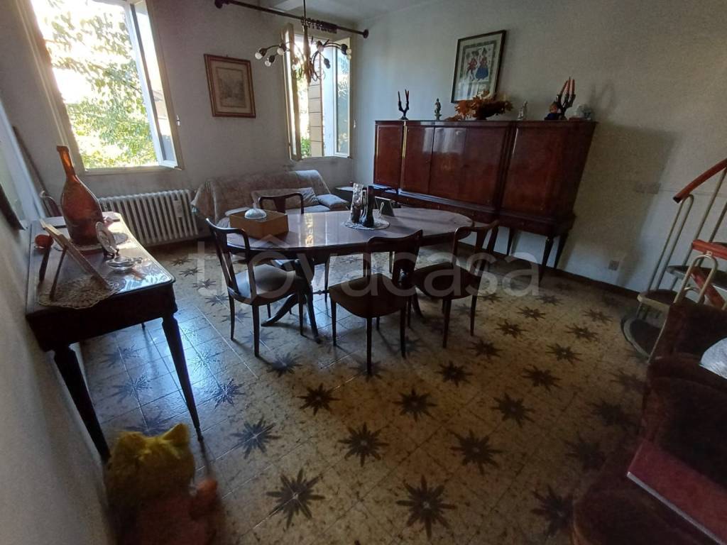 casa indipendente in vendita a Carpi