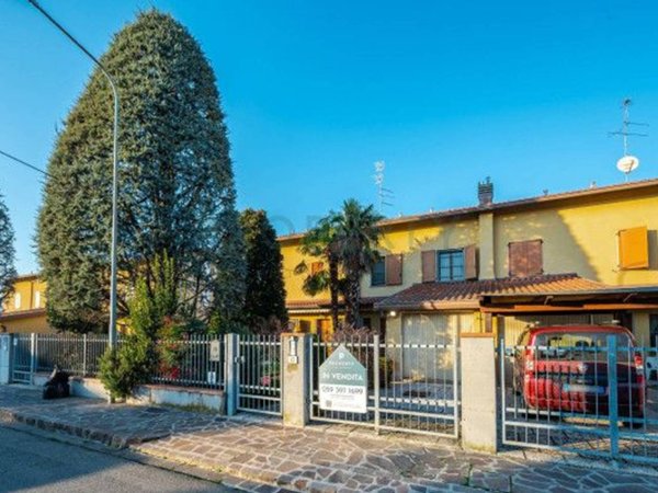 casa indipendente in vendita a Carpi in zona Budrione