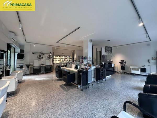 negozio in vendita a Carpi in zona Centro Storico