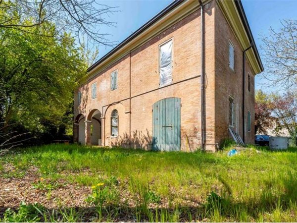 casa indipendente in vendita a Carpi in zona San Marino