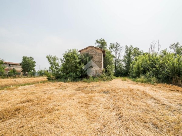casale in vendita a Carpi in zona Budrione