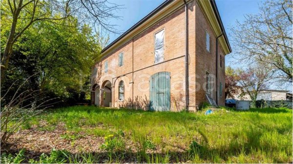 casa indipendente in vendita a Carpi in zona San Marino