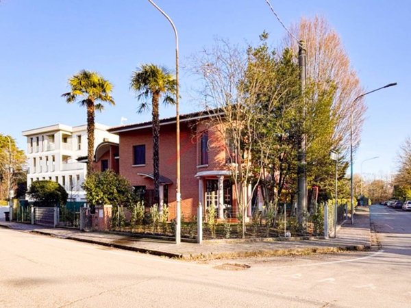 casa indipendente in vendita a Carpi in zona Santa Croce