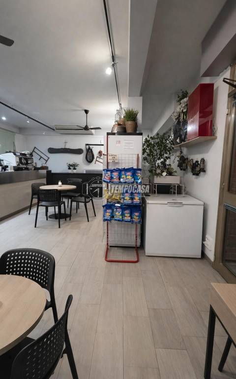 negozio in vendita a Carpi