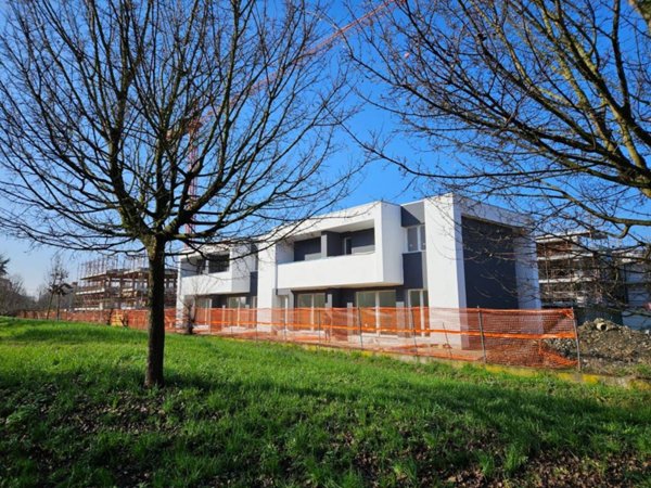 casa indipendente in vendita a Carpi in zona Centro Storico