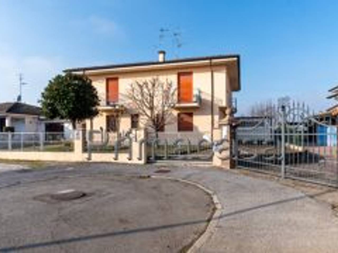 casa indipendente in vendita a Carpi in zona Fossoli