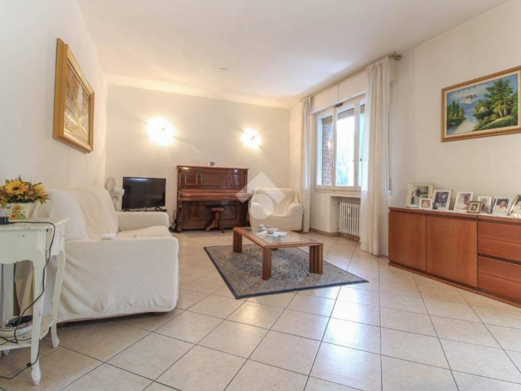 appartamento in vendita a Carpi in zona Centro Storico