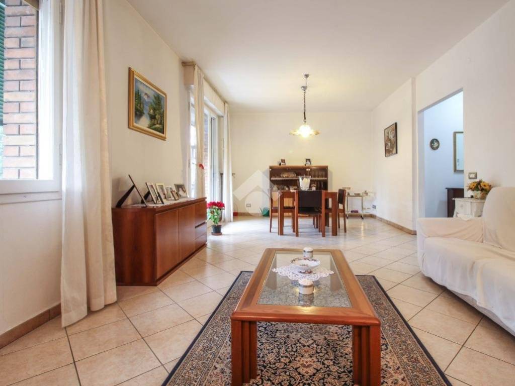 appartamento in vendita a Carpi in zona Centro Storico