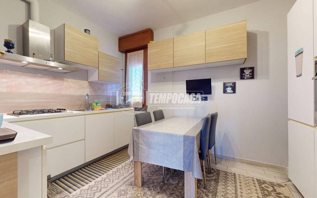 appartamento in vendita a Carpi in zona Centro Storico