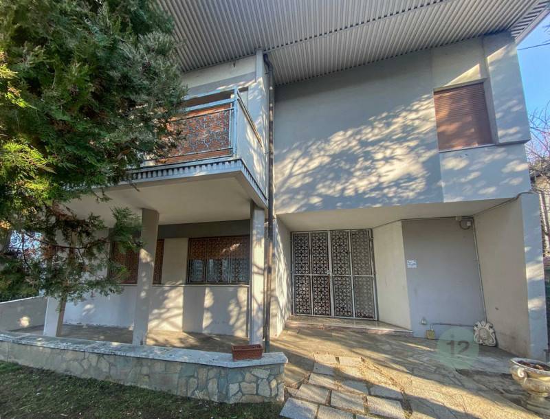 casa indipendente in vendita a Carpi in zona Centro Storico