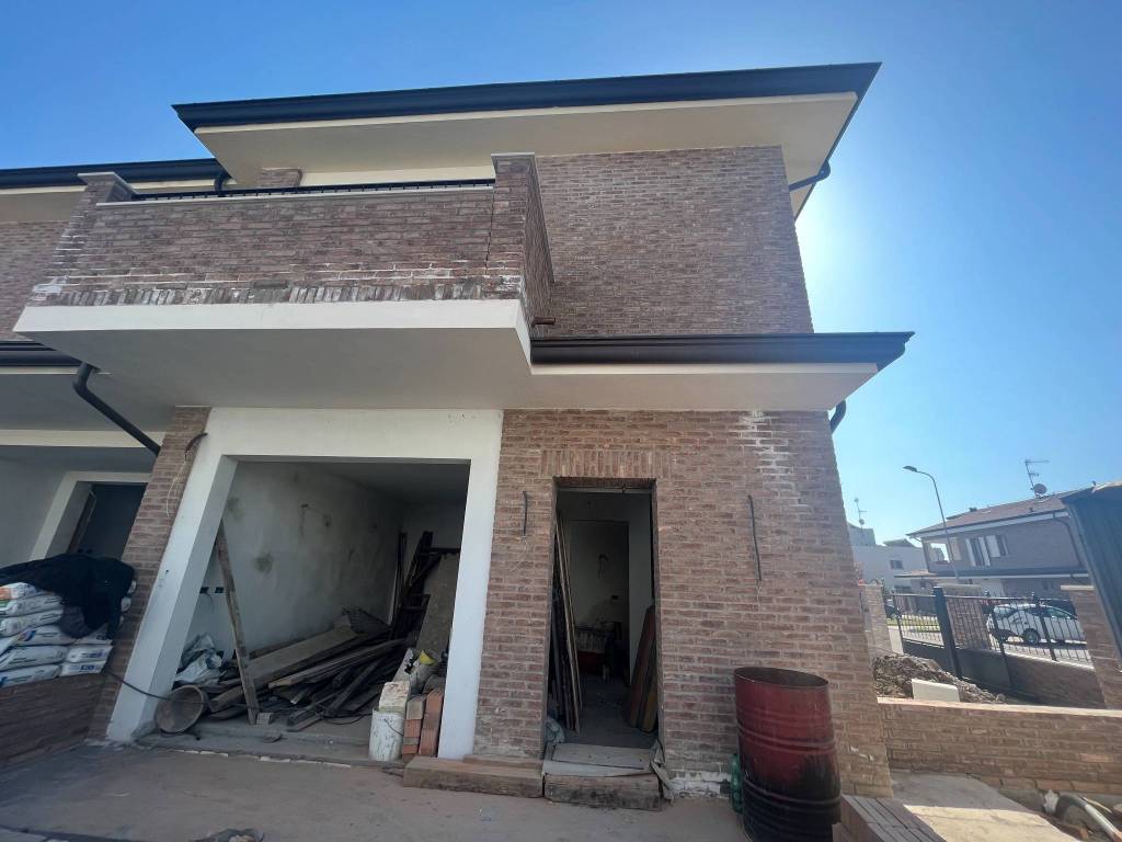 appartamento in vendita a Carpi in zona Quartirolo