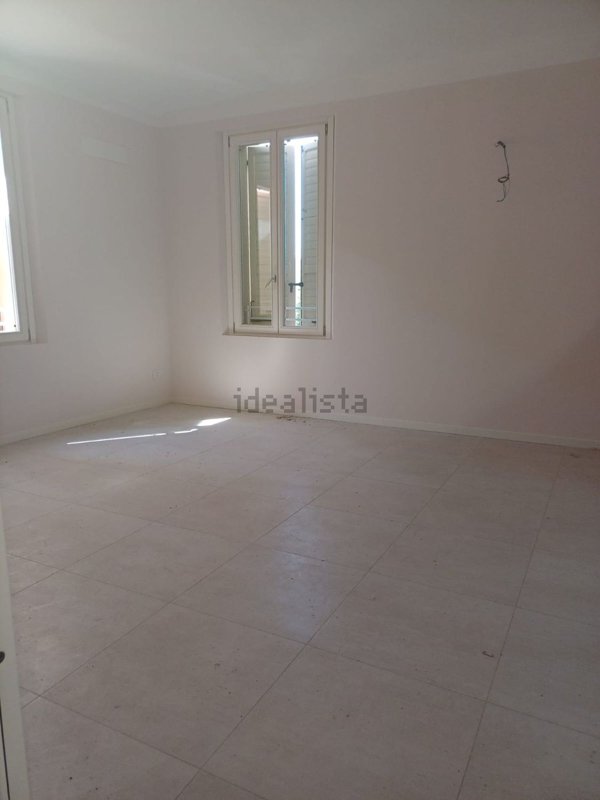 appartamento in vendita a Carpi in zona Centro Storico