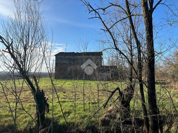 casale in vendita a Carpi