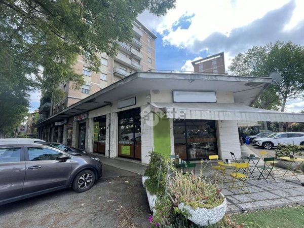 negozio in vendita a Carpi in zona Centro Storico