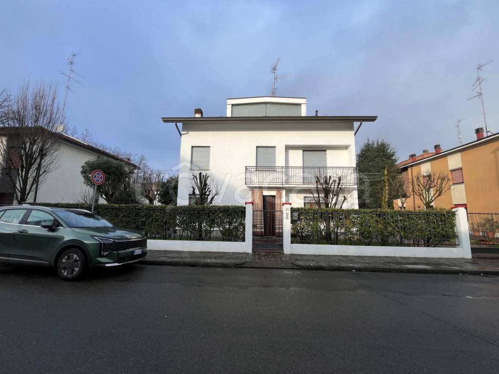 casa indipendente in vendita a Carpi