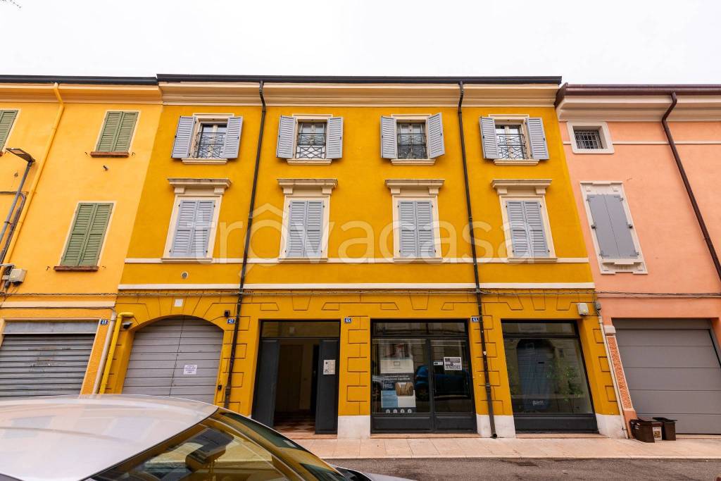 appartamento in vendita a Carpi in zona Centro Storico