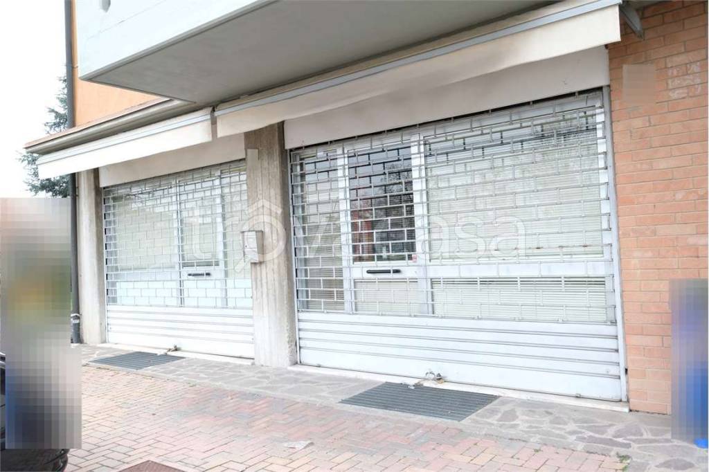 negozio in vendita a Carpi