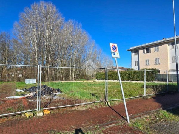 casa indipendente in vendita a Carpi