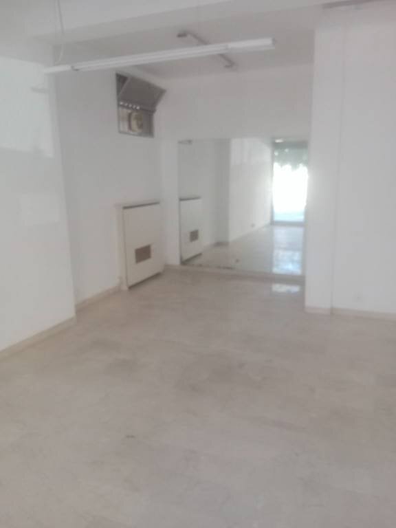 negozio in vendita a Carpi