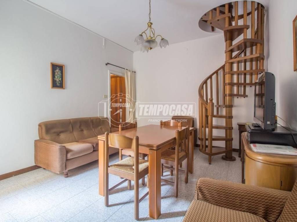 appartamento in vendita a Carpi in zona Centro Storico