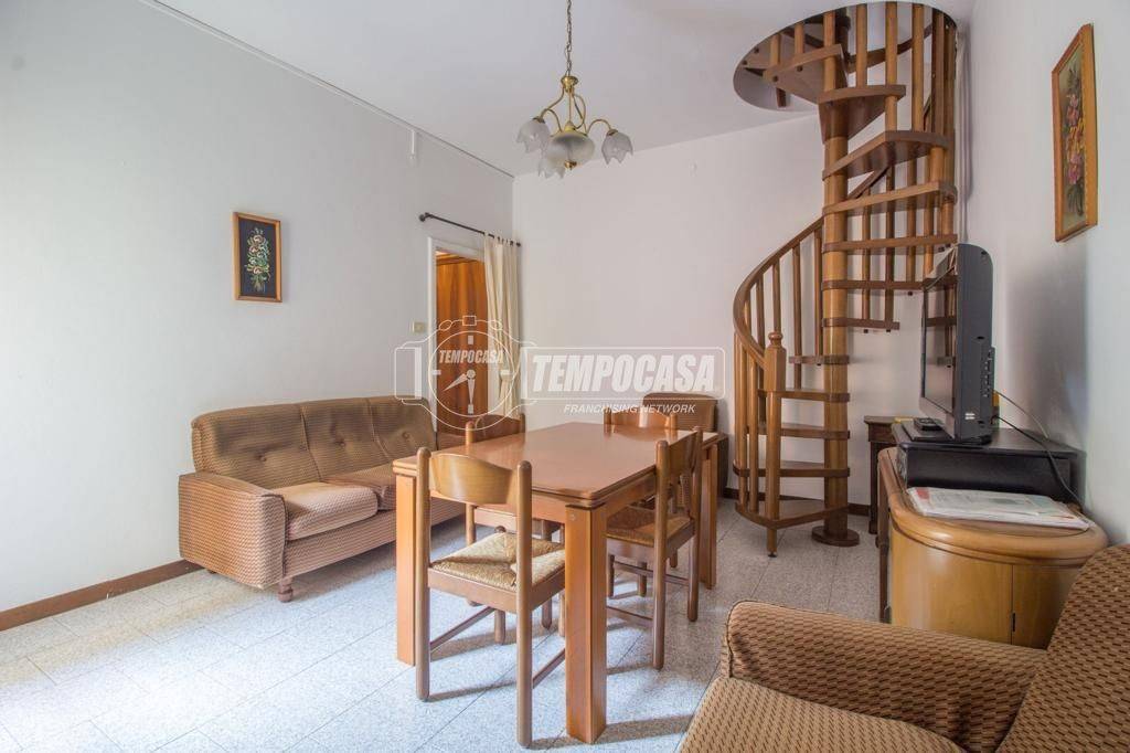 appartamento in vendita a Carpi in zona Centro Storico