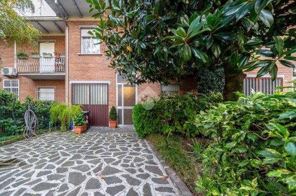 casa indipendente in vendita a Carpi