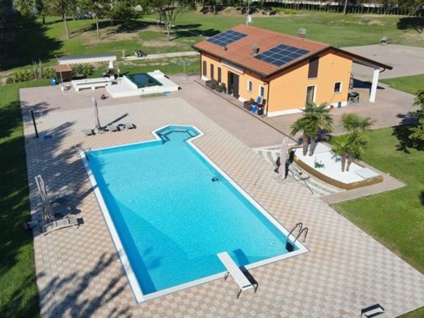 casa indipendente in vendita a Carpi in zona Santa Croce