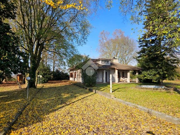 casa indipendente in vendita a Carpi in zona Cortile