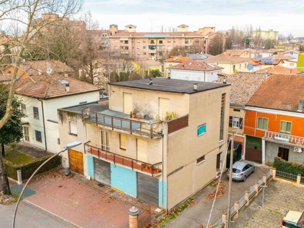 casa indipendente in vendita a Carpi