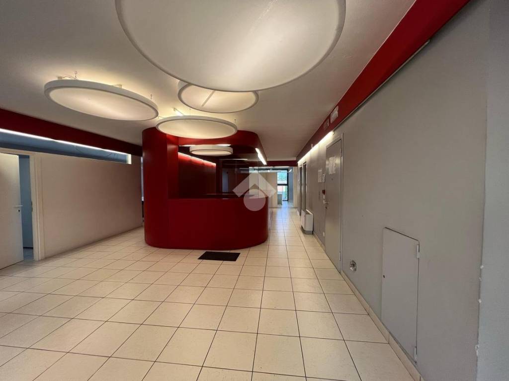 ufficio in vendita a Carpi in zona Quartirolo