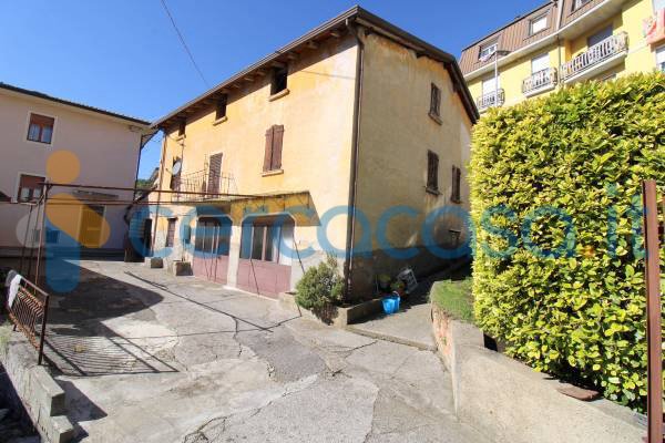 casa indipendente in vendita a Carpi in zona Cortile