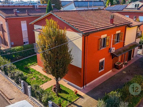 casa indipendente in vendita a Carpi