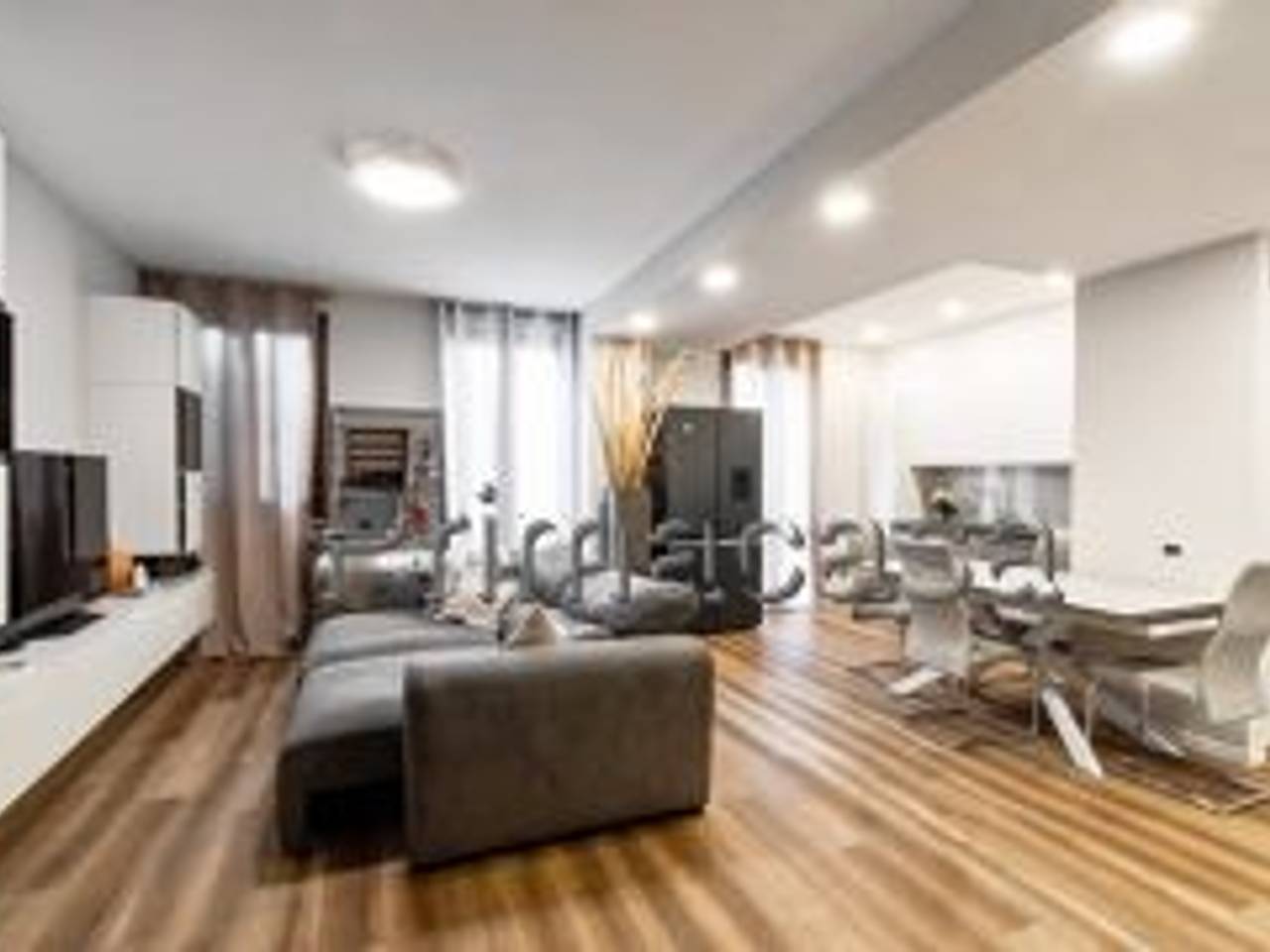 appartamento in vendita a Carpi in zona Centro Storico