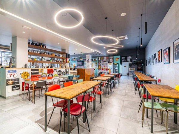 negozio in vendita a Carpi