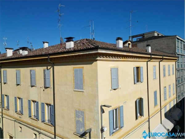 appartamento in vendita a Carpi in zona Centro Storico