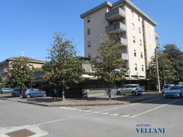 ufficio in vendita a Carpi in zona Cibeno Pile