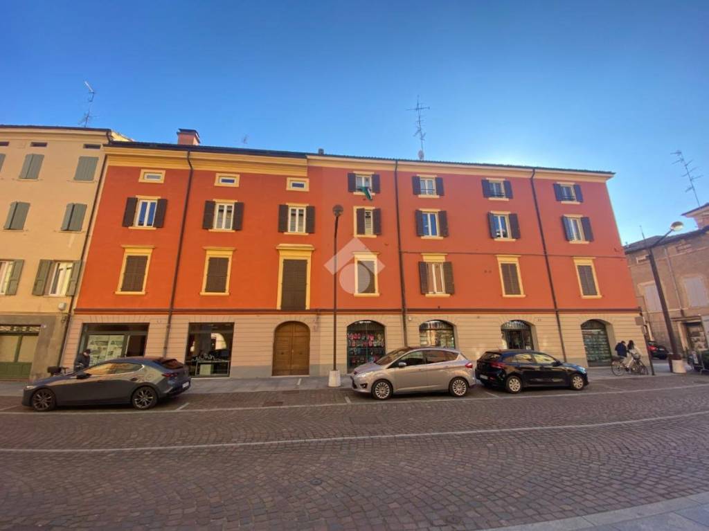 appartamento in vendita a Carpi in zona Centro Storico