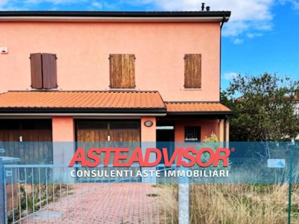 casa indipendente in vendita a Carpi in zona Fossoli