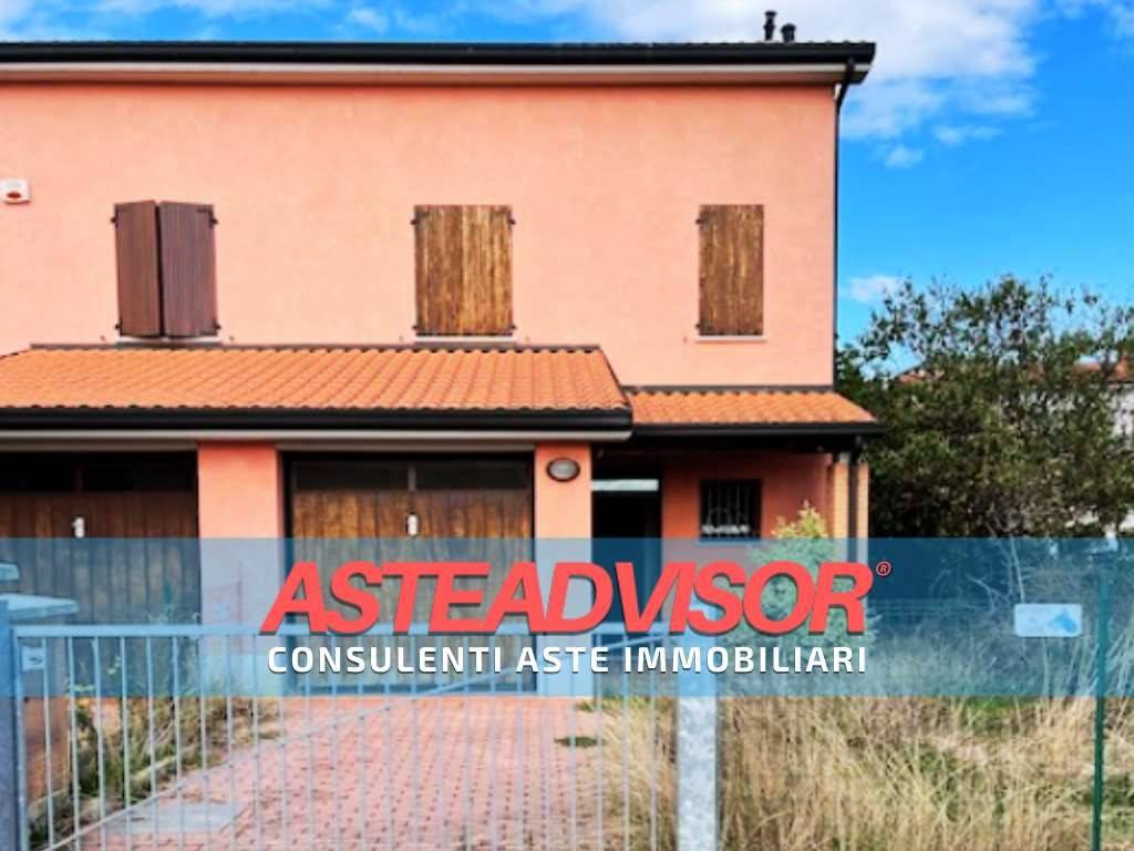 casa indipendente in vendita a Carpi in zona Fossoli