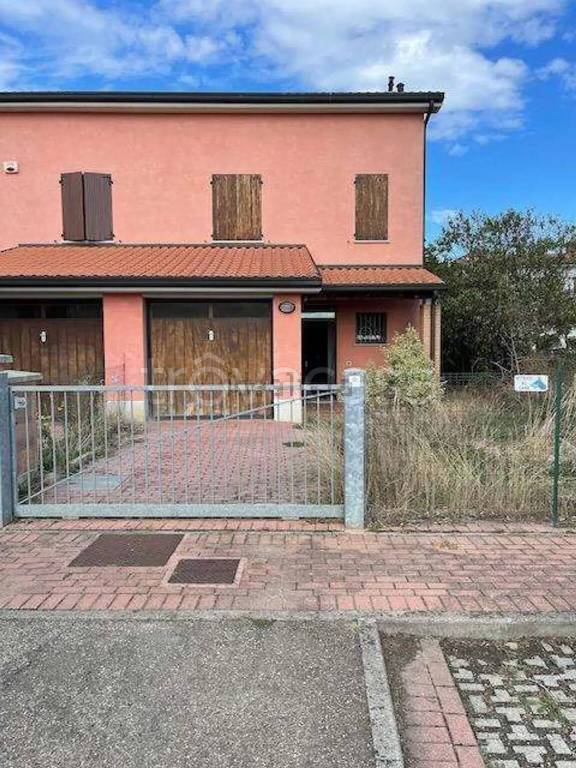 casa indipendente in vendita a Carpi in zona Fossoli