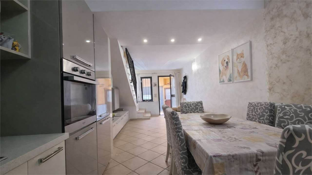 casa indipendente in vendita a Carpi in zona Cortile